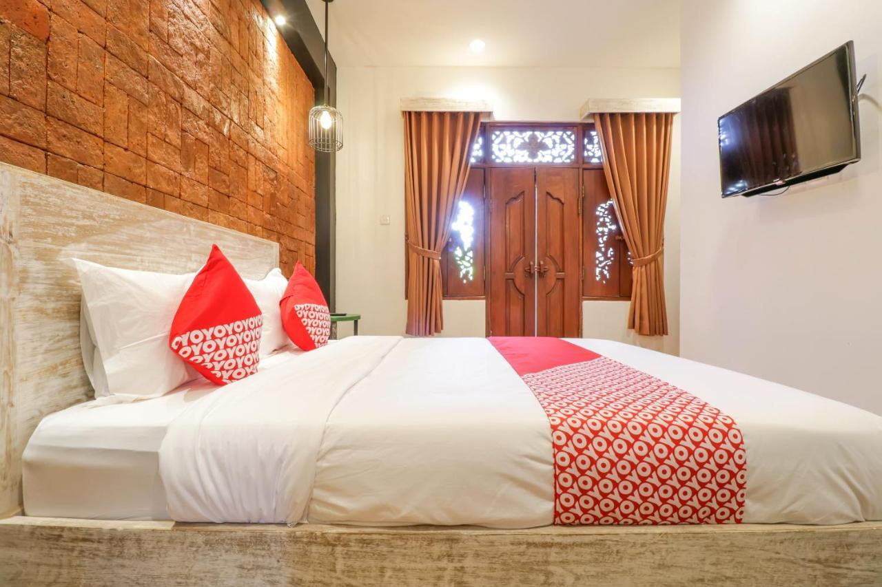 Oyo 2679 Exis Tropical And Hotel 2*
